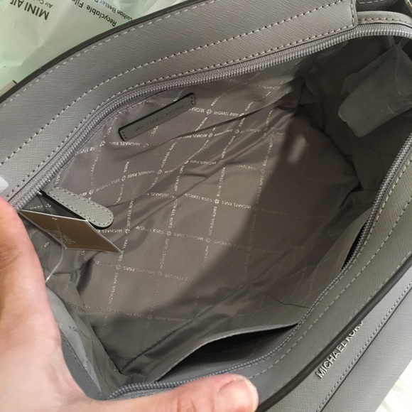 Last set✨Michael Kors medium Selma Satchel wallet - Picture 5 of 8